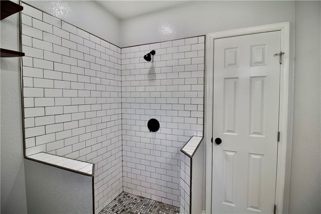 843 W H Ave, Kingsville, TX 78363