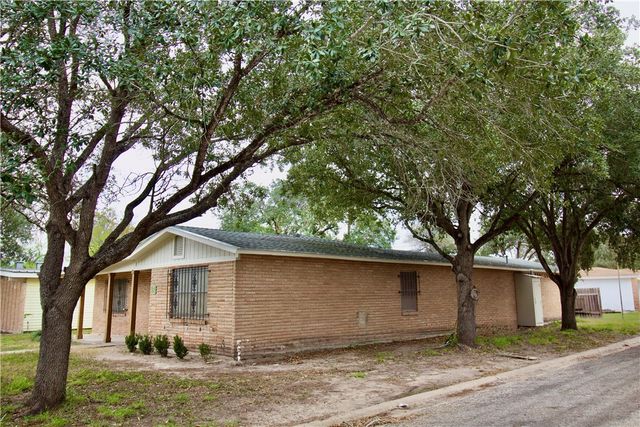 843 W H Ave, Kingsville, TX 78363