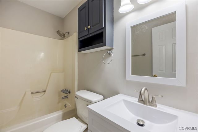 4605 Kingsrow Ct, Glen Allen, VA 23060