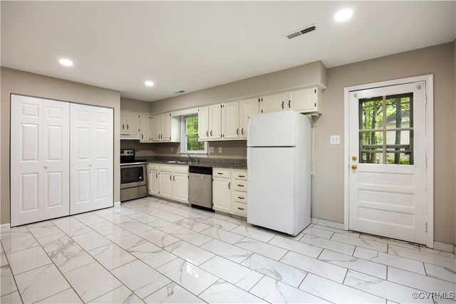 4605 Kingsrow Ct, Glen Allen, VA 23060