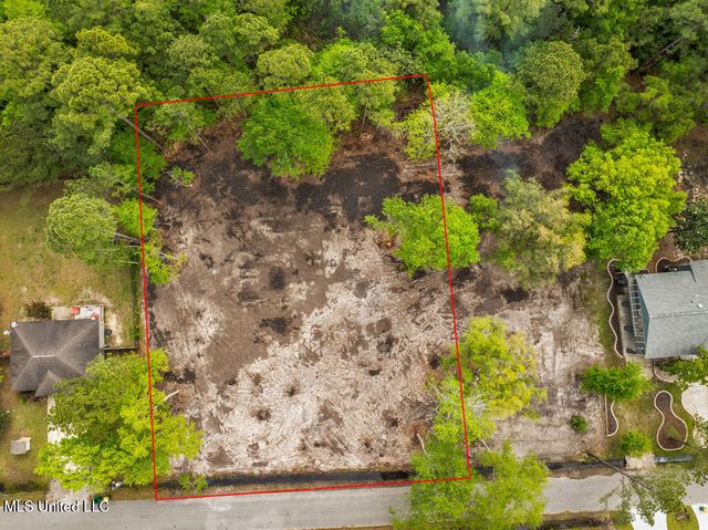 Dorothy Street, Ocean Springs, MS 39564