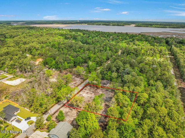 Dorothy Street, Ocean Springs, MS 39564