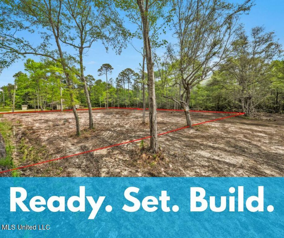 Dorothy Street, Ocean Springs, MS 39564