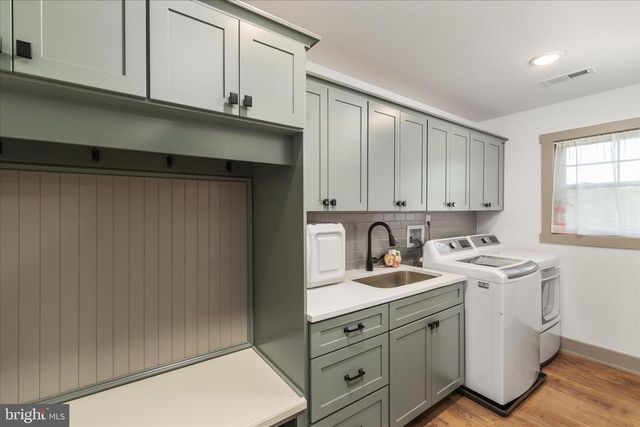 483 WAMPUM LN, Hedgesville, WV 25427