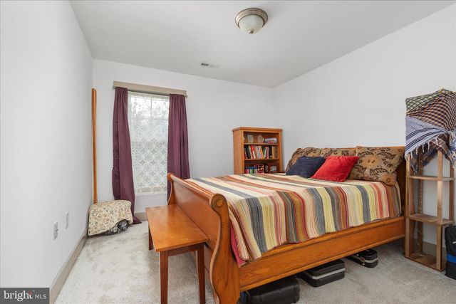 483 WAMPUM LN, Hedgesville, WV 25427