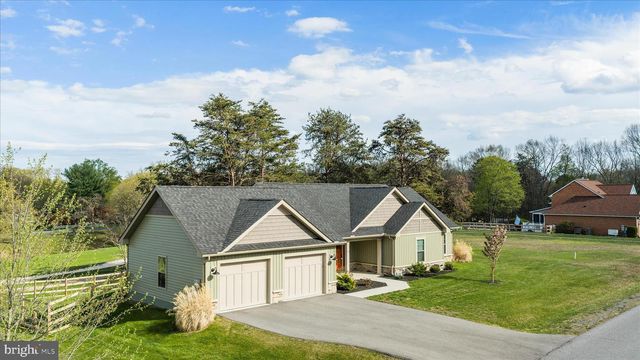 483 WAMPUM LN, Hedgesville, WV 25427