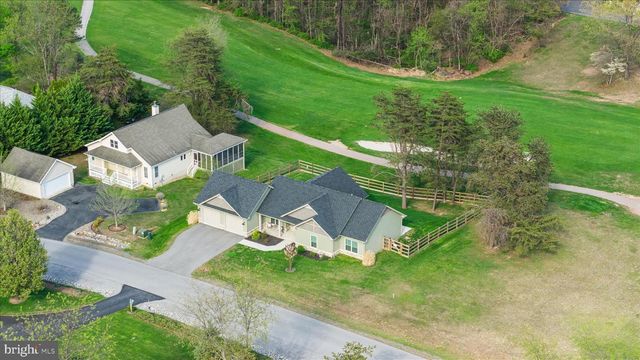 483 WAMPUM LN, Hedgesville, WV 25427