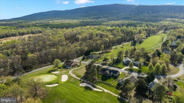 483 WAMPUM LN, Hedgesville, WV 25427