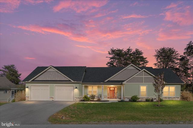 483 WAMPUM LN, Hedgesville, WV 25427