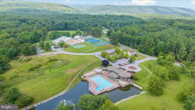 483 WAMPUM LN, Hedgesville, WV 25427