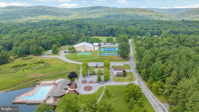 483 WAMPUM LN, Hedgesville, WV 25427