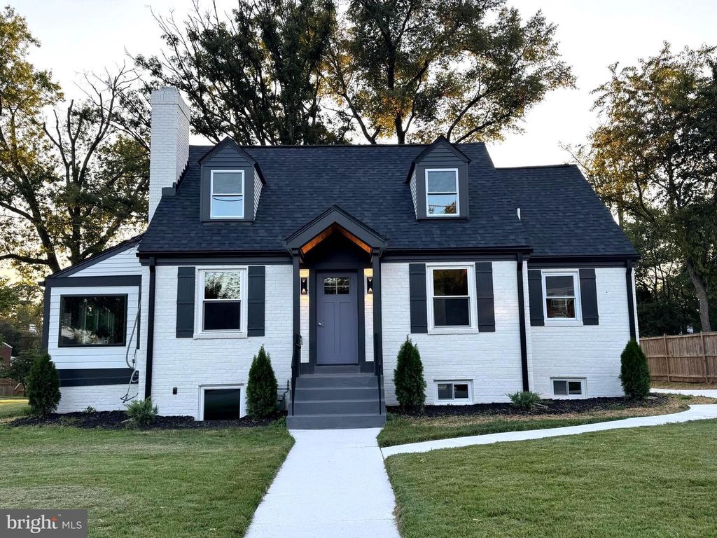 10000 REDDICK DR, Silver Spring, MD 20901