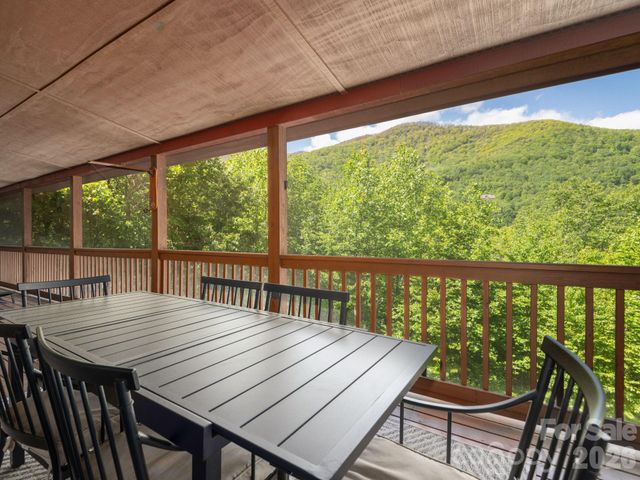 39 Great Aspen Way, Black Mountain, NC 28711