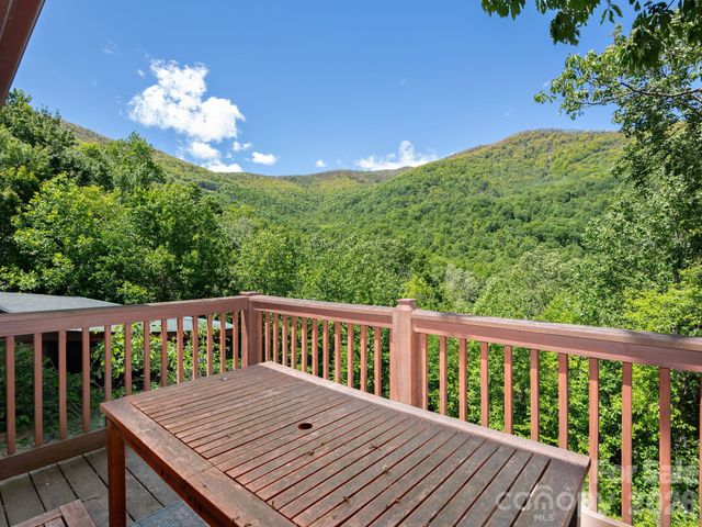 39 Great Aspen Way, Black Mountain, NC 28711