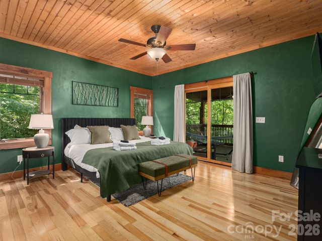 39 Great Aspen Way, Black Mountain, NC 28711