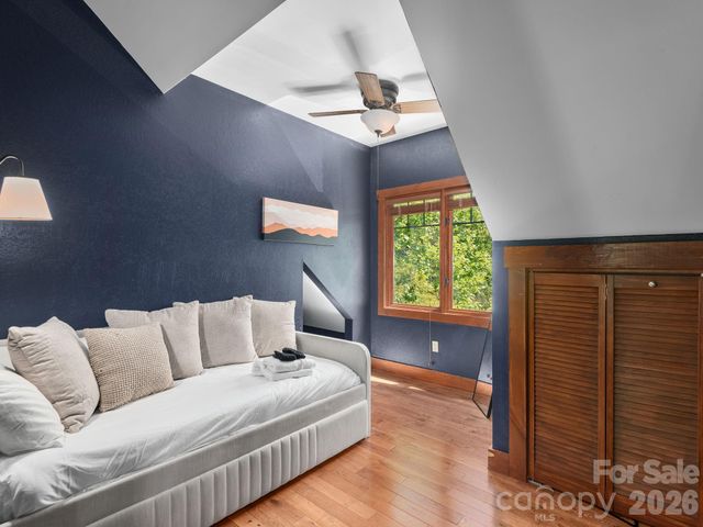 39 Great Aspen Way, Black Mountain, NC 28711