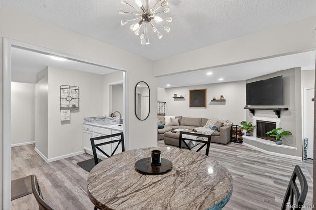 2017 Beekman Court, Flint Charter Township, MI 48532