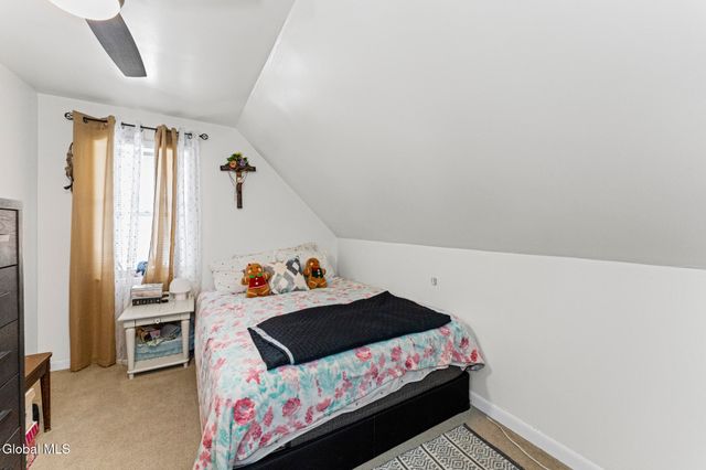 413 E Campbell Rd Extension, Rotterdam, NY 12303