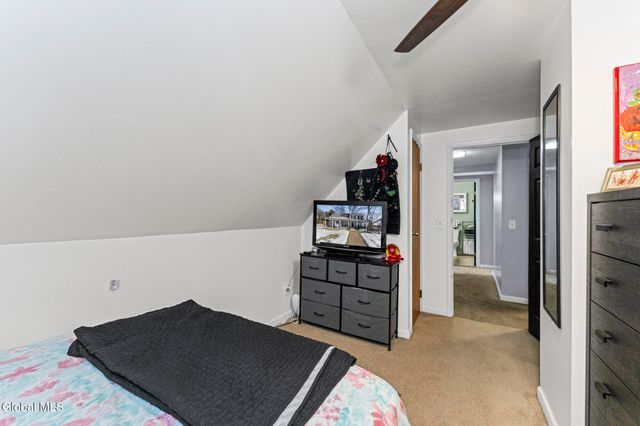 413 E Campbell Rd Extension, Rotterdam, NY 12303