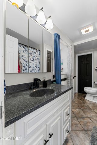 413 E Campbell Rd Extension, Rotterdam, NY 12303