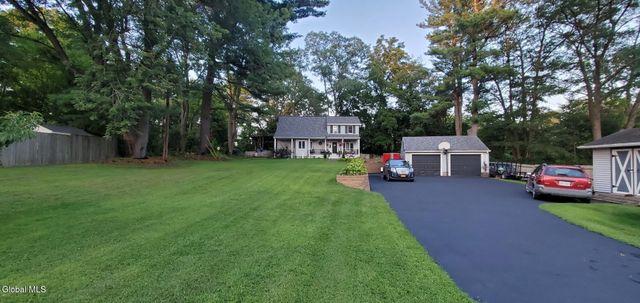 413 E Campbell Rd Extension, Rotterdam, NY 12303