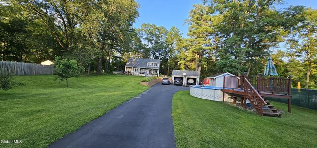 413 E Campbell Rd Extension, Rotterdam, NY 12303