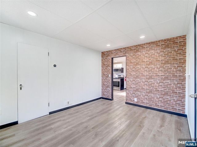 176 Teaneck Road, Ridgefield Park, NJ 07660