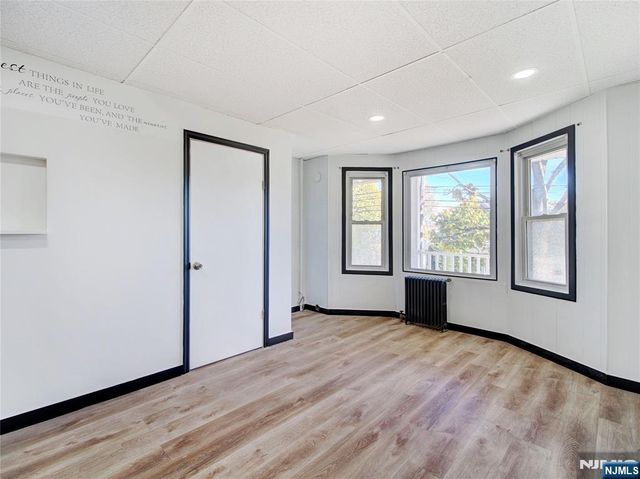 176 Teaneck Road, Ridgefield Park, NJ 07660