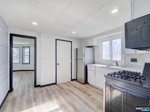 176 Teaneck Road, Ridgefield Park, NJ 07660