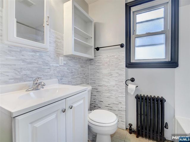 176 Teaneck Road, Ridgefield Park, NJ 07660