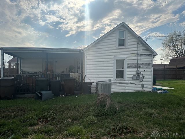 2627 Ome Avenue, Dayton, OH 45414