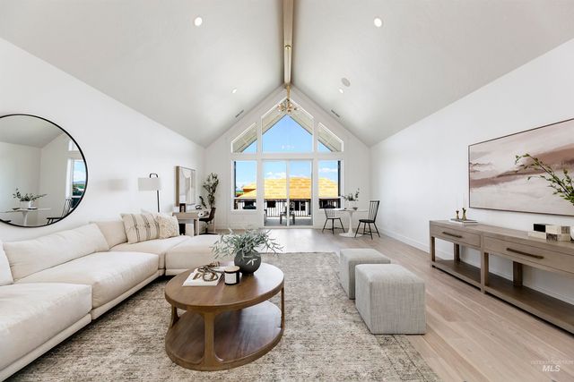 981 S Waning Lane, Eagle, ID 83616