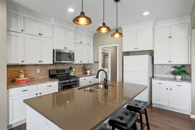 6501 W Kollmeyer Ct, Wichita, KS 67205