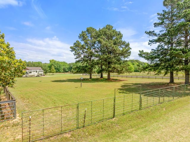 13580 County Road 4200, Lindale, TX 75771