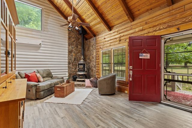 13580 County Road 4200, Lindale, TX 75771