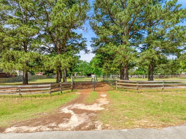 13580 County Road 4200, Lindale, TX 75771