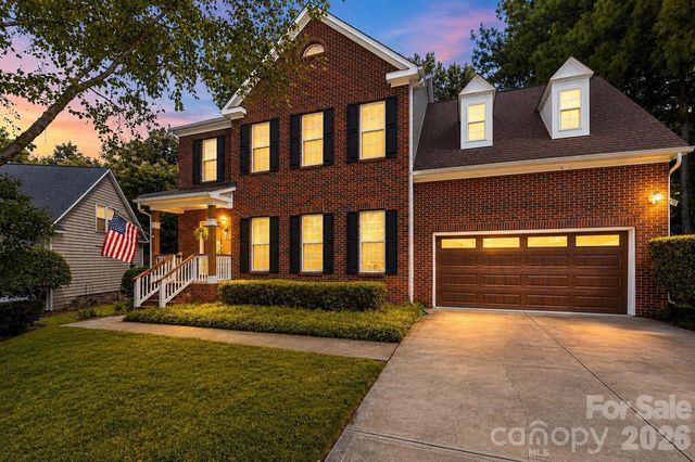 104 Oak Grove Court, Fort Mill, SC 29715