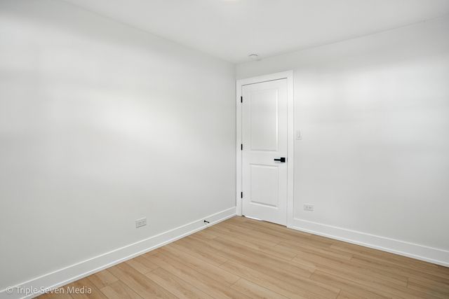 8053 Newland Avenue, Burbank, IL 60459