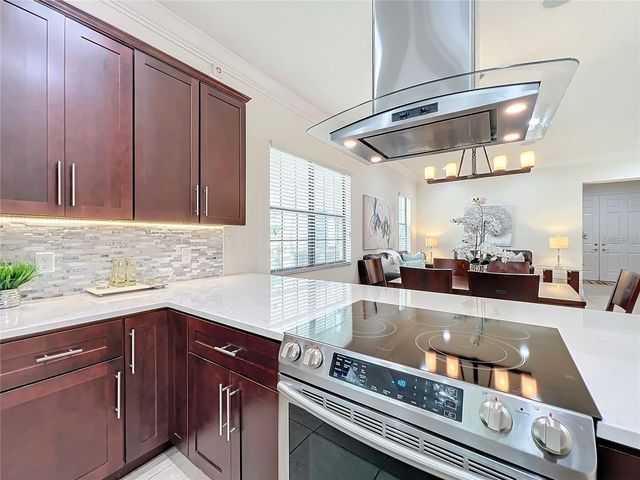 8419 PRESTBURY DRIVE, Orlando, FL 32832