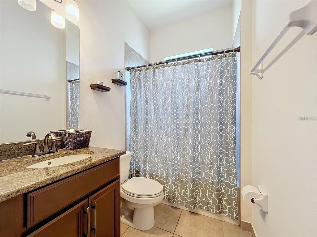 Image 13 of property listing at 8419 PRESTBURY DRIVE, Orlando, FL 32832