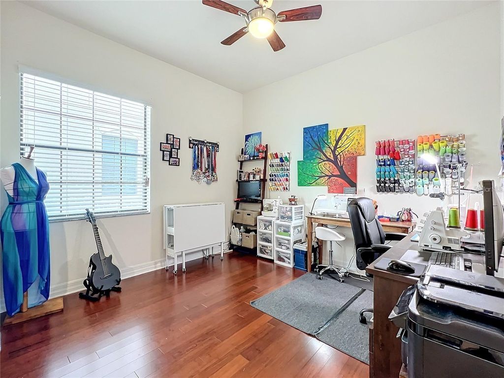 Image 15 of property listing at 8419 PRESTBURY DRIVE, Orlando, FL 32832