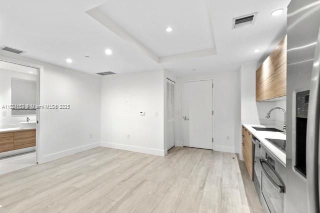 121 NE 34th St L303, Miami, FL 33137