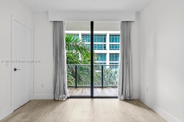 121 NE 34th St L303, Miami, FL 33137