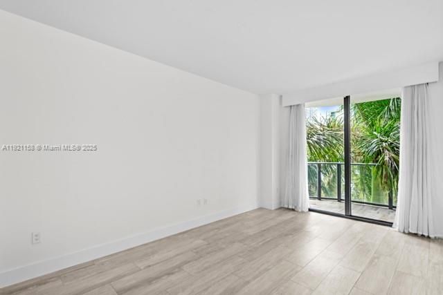 121 NE 34th St L303, Miami, FL 33137