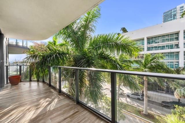 121 NE 34th St L303, Miami, FL 33137