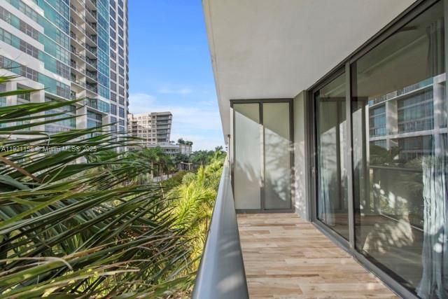 121 NE 34th St L303, Miami, FL 33137