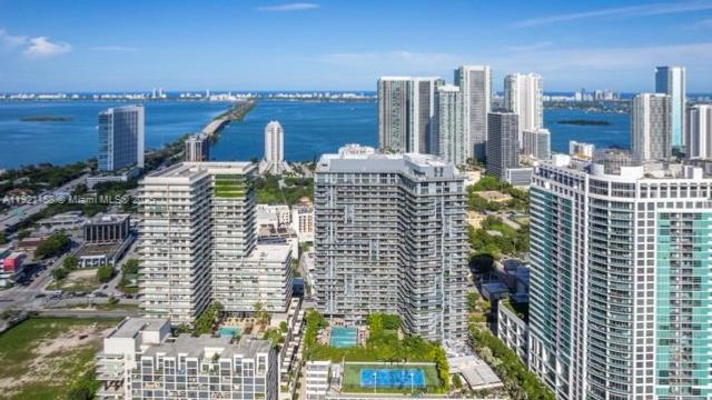 121 NE 34th St L303, Miami, FL 33137