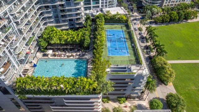 121 NE 34th St L303, Miami, FL 33137