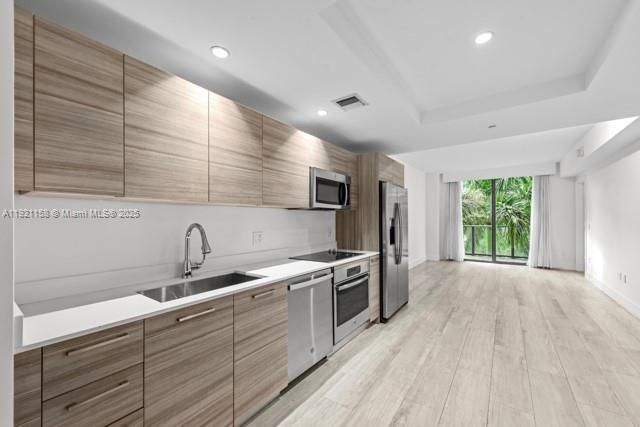 121 NE 34th St L303, Miami, FL 33137