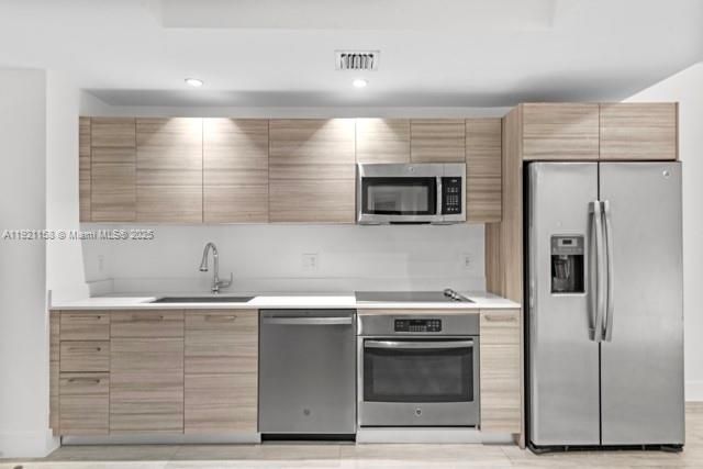 121 NE 34th St L303, Miami, FL 33137